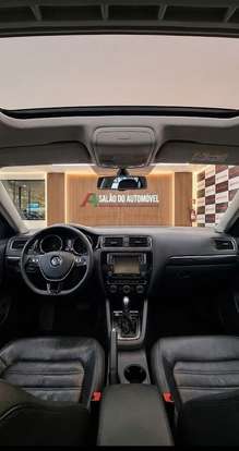 VOLKSWAGEN-JETTA-2017