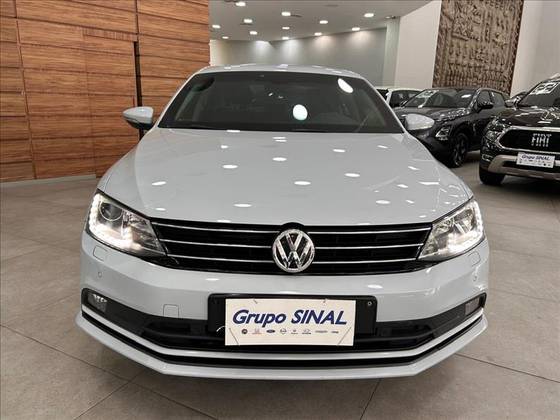 VOLKSWAGEN JETTA 2.0 TSI HIGHLINE 211CV GASOLINA 4P TIPTRONIC