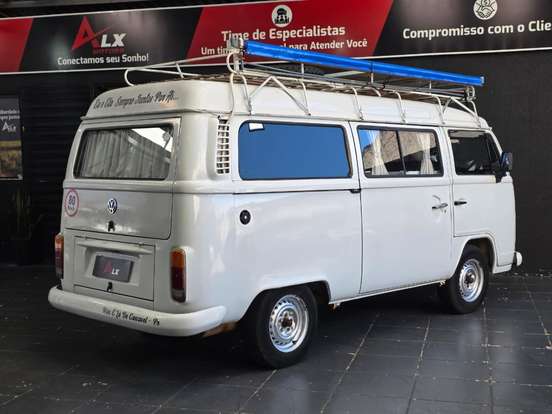 VOLKSWAGEN-KOMBI-1.4 MI FURGÃO 8V FLEX 3P MANUAL VOLKSWAGEN-KOMBI-2007