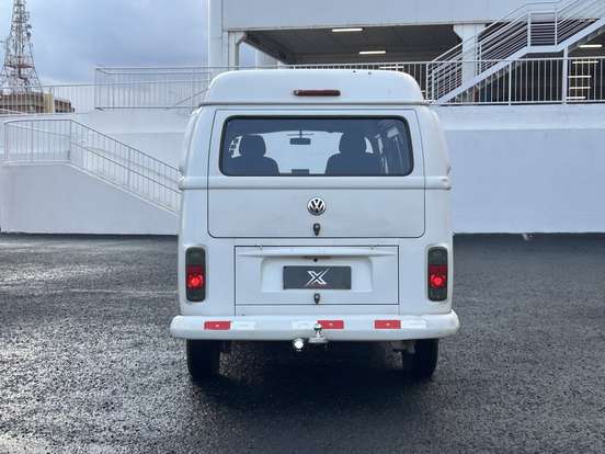 VOLKSWAGEN-KOMBI-1.4 MI FURGÃO 8V FLEX 3P MANUAL VOLKSWAGEN-KOMBI-2011