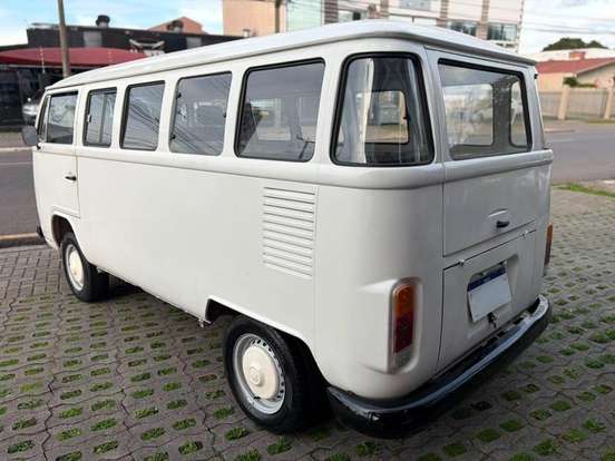 VOLKSWAGEN-KOMBI-1.6 LUXO 8V GASOLINA 3P MANUAL VOLKSWAGEN-KOMBI-1996
