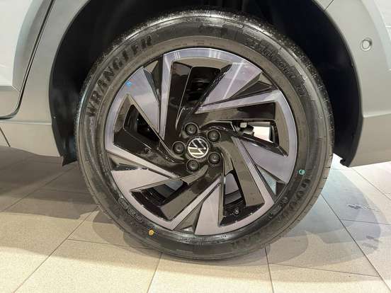 VOLKSWAGEN-NIVUS-1.0 200 TSI TOTAL FLEX HIGHLINE AUTOMÁTICO VOLKSWAGEN-NIVUS-2026