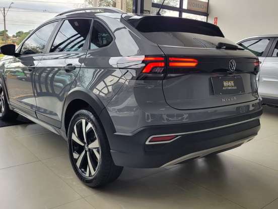 VOLKSWAGEN-NIVUS-1.0 200 TSI TOTAL FLEX HIGHLINE AUTOMÁTICO VOLKSWAGEN-NIVUS-2024
