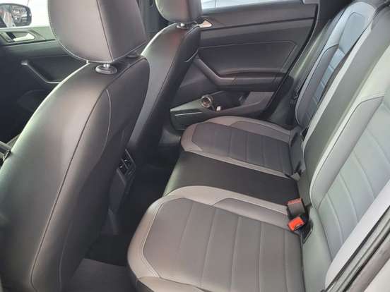 VOLKSWAGEN-NIVUS-1.0 200 TSI TOTAL FLEX HIGHLINE AUTOMÁTICO VOLKSWAGEN-NIVUS-2024