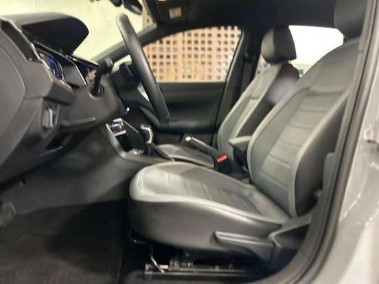 VOLKSWAGEN-NIVUS-1.0 200 TSI TOTAL FLEX HIGHLINE AUTOMÁTICO VOLKSWAGEN-NIVUS-2023