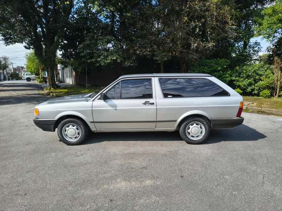 VOLKSWAGEN-PARATI-1995