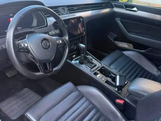 VOLKSWAGEN-PASSAT-2.0 16V TSI BLUEMOTION GASOLINA HIGHLINE 4P DSG VOLKSWAGEN-PASSAT-2018