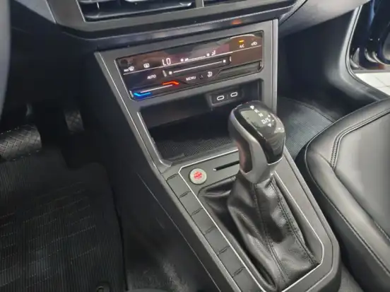 VOLKSWAGEN-POLO-2025