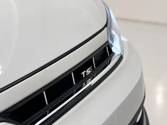 VOLKSWAGEN-POLO-2023
