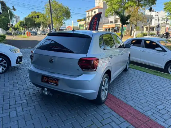 VOLKSWAGEN-POLO-2018