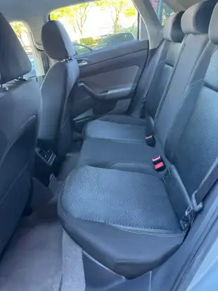 VOLKSWAGEN-POLO-2018