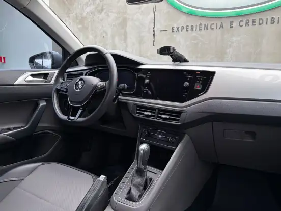 VOLKSWAGEN-POLO-1.0 200 TSI HIGHLINE AUTOMÁTICO VOLKSWAGEN-POLO-2019