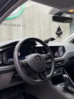 VOLKSWAGEN-POLO-2019
