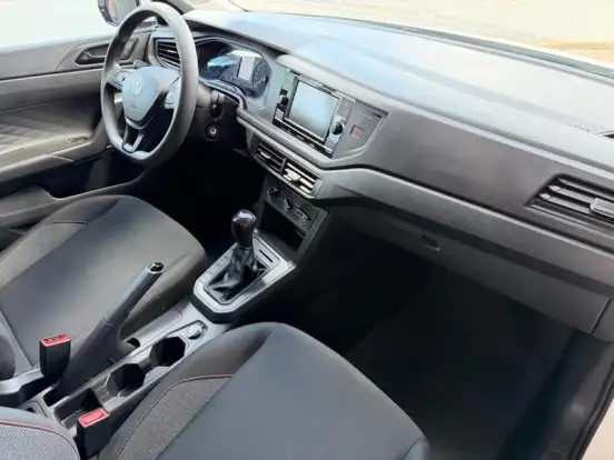 VOLKSWAGEN-POLO-2023