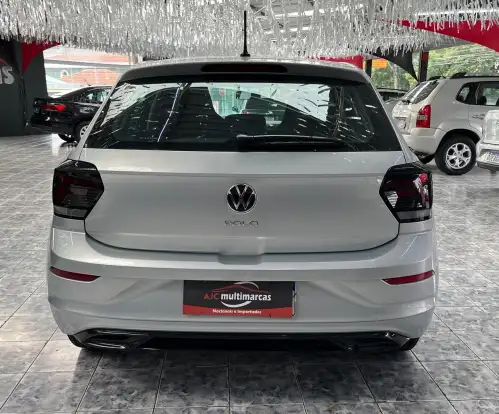 VOLKSWAGEN-POLO-2023
