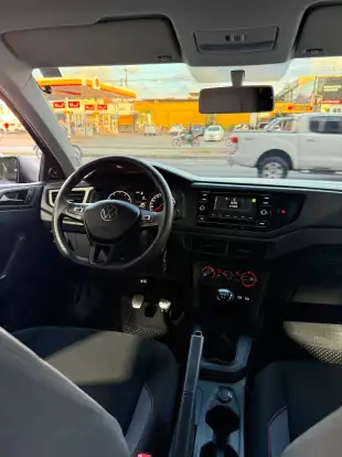 VOLKSWAGEN-POLO-2023