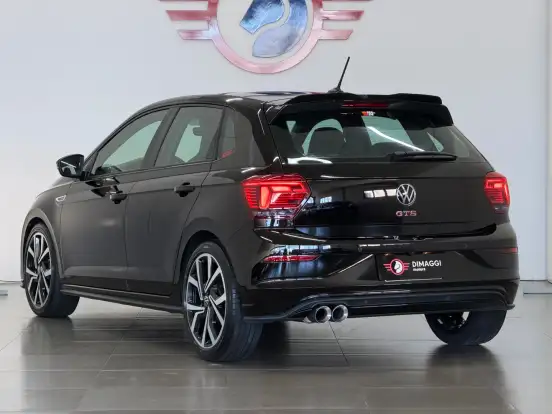 VOLKSWAGEN-POLO-2023
