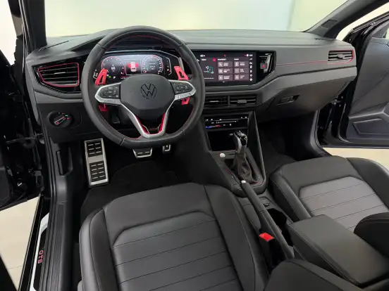 VOLKSWAGEN-POLO-2023