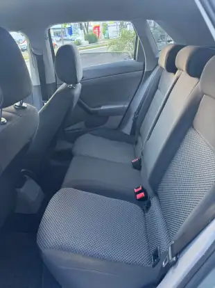 VOLKSWAGEN-POLO-2019