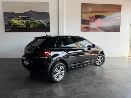 VOLKSWAGEN-POLO-2019