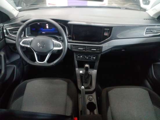 VOLKSWAGEN-POLO-2024