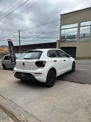 VOLKSWAGEN-POLO-2024