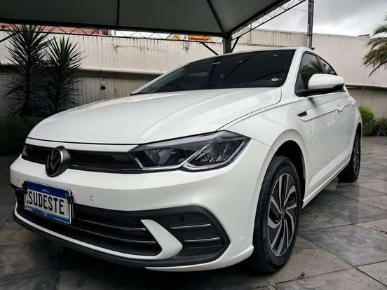 VOLKSWAGEN-POLO-2025