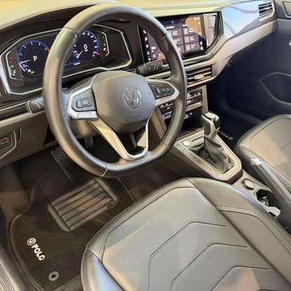VOLKSWAGEN-POLO-2023