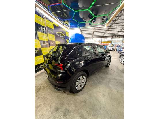 VOLKSWAGEN-POLO-2023