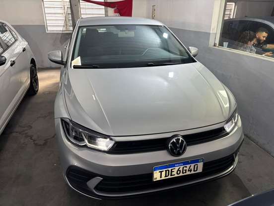 VOLKSWAGEN-POLO-2024