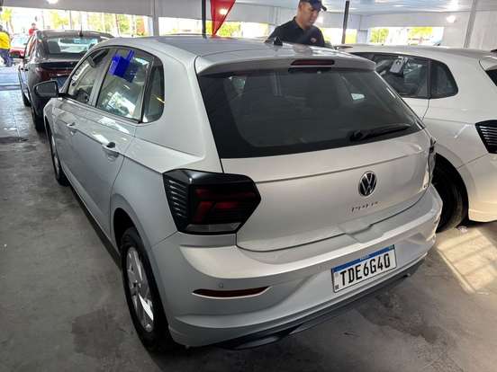VOLKSWAGEN-POLO-2024