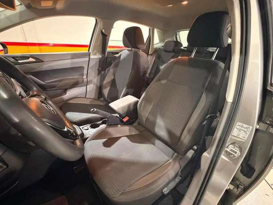 VOLKSWAGEN-POLO-2019
