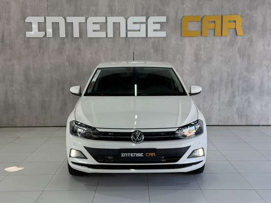 VOLKSWAGEN-POLO-2019