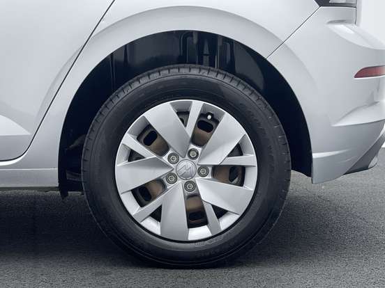 VOLKSWAGEN-POLO-2024