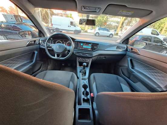 VOLKSWAGEN-POLO-2024