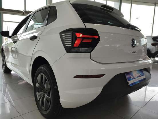 VOLKSWAGEN-POLO-2025