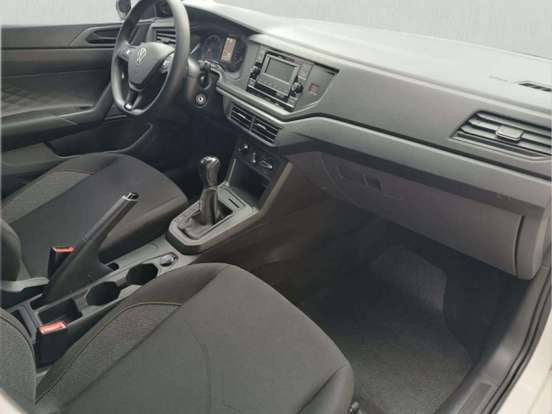 VOLKSWAGEN-POLO-2023
