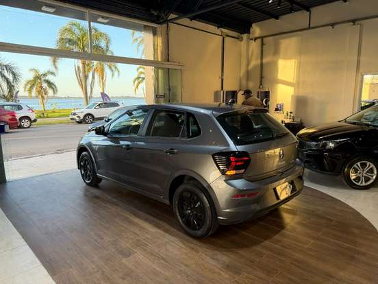 VOLKSWAGEN-POLO-2025