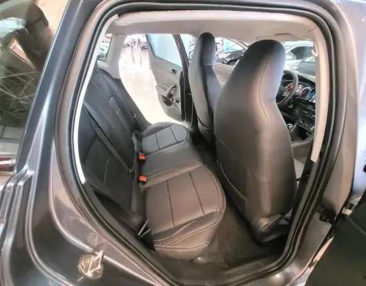VOLKSWAGEN-POLO-2025