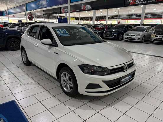 VOLKSWAGEN-POLO-2018