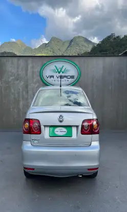 VOLKSWAGEN-POLO SEDAN-2012