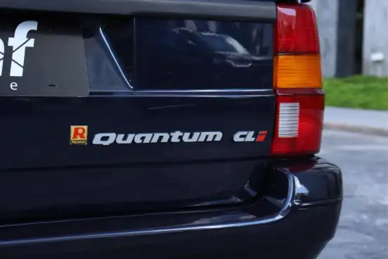 VOLKSWAGEN-QUANTUM-1.8 I CL 8V GASOLINA 4P MANUAL VOLKSWAGEN-QUANTUM-1995