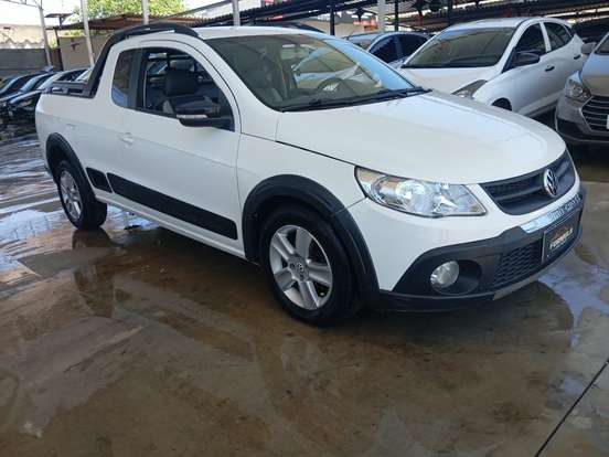 VOLKSWAGEN-SAVEIRO-2011