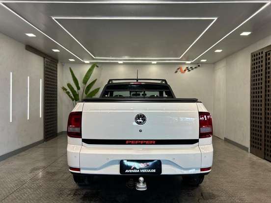 VOLKSWAGEN-SAVEIRO-2017