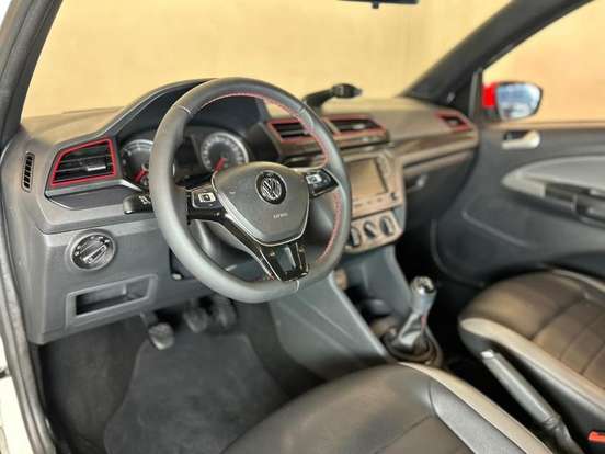 VOLKSWAGEN-SAVEIRO-2017