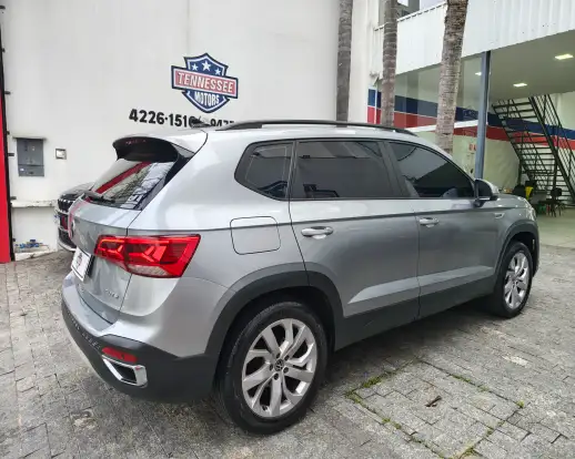 VOLKSWAGEN-TAOS-2021