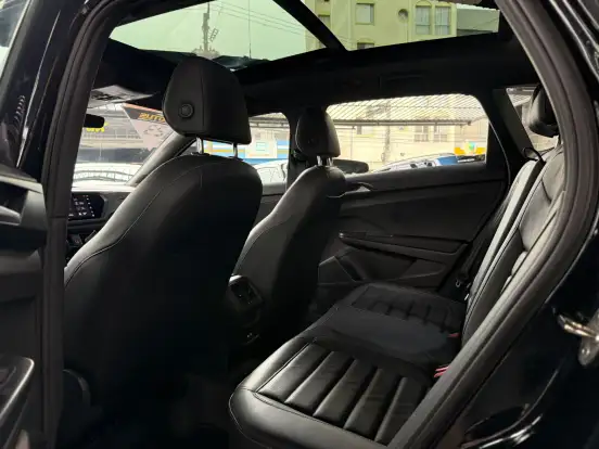 VOLKSWAGEN-TAOS-2023