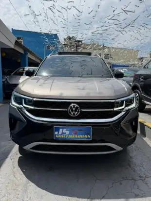 VOLKSWAGEN-TAOS-2022
