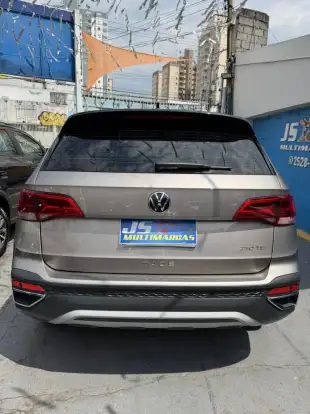 VOLKSWAGEN-TAOS-2022