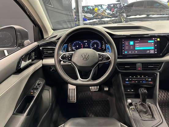 VOLKSWAGEN-TAOS-2024